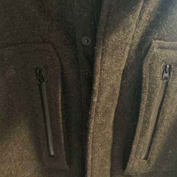 Victorinoz MENS wool coat size Large - Picture 5 of 9